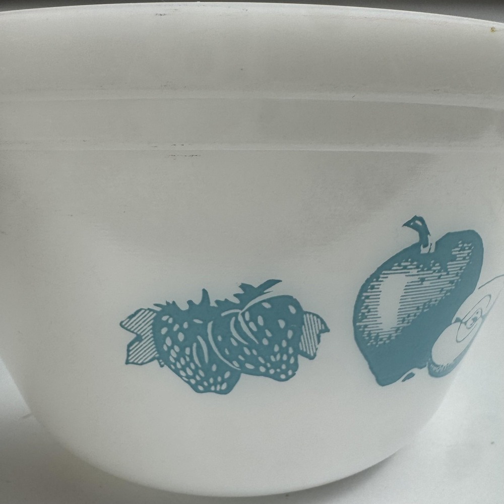 Vintage Federal Glass White Mixing Bowl Blue Fruit Nature Print Milk Glass USA - Picture 5 of 15